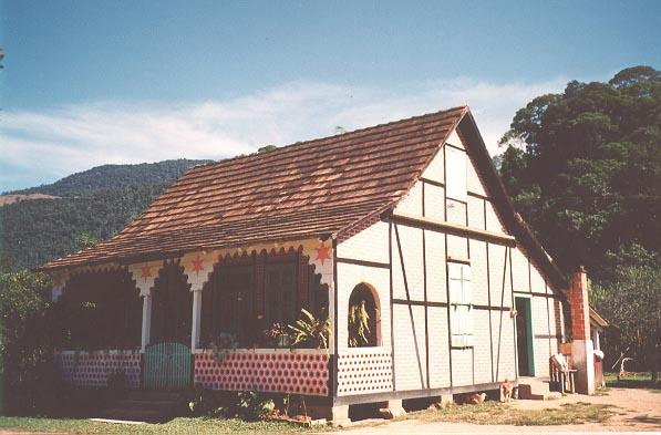 g. Casa Raduenz