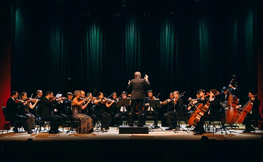 Camerata_Florianópolis_-_Toia_Oliveira
